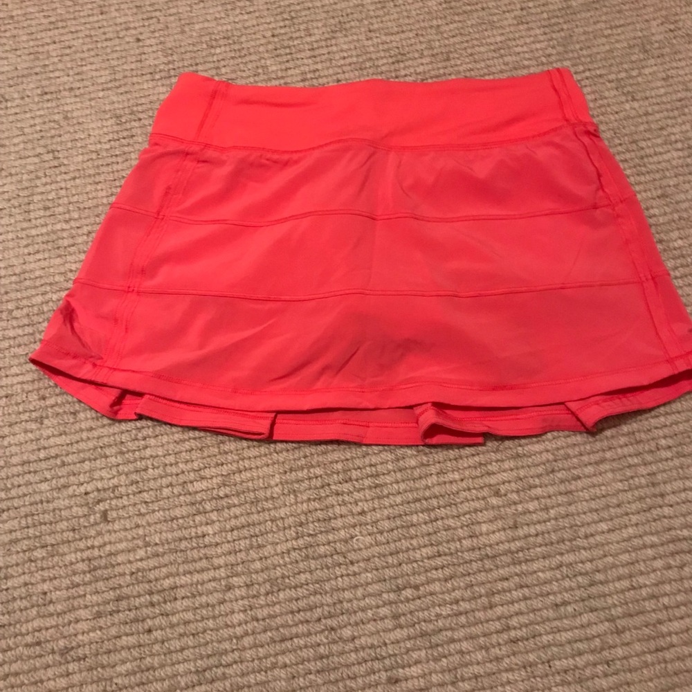 Lululemon pace rival skirt